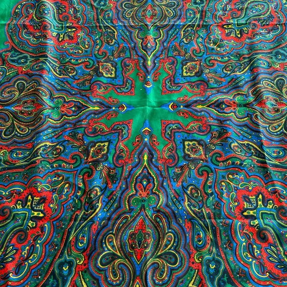 Pierre Cardin Scarf - Picture 1 of 3